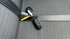 Peugeot 208 1.2 PureTech 100 Allure 5dr Petrol Hatchback